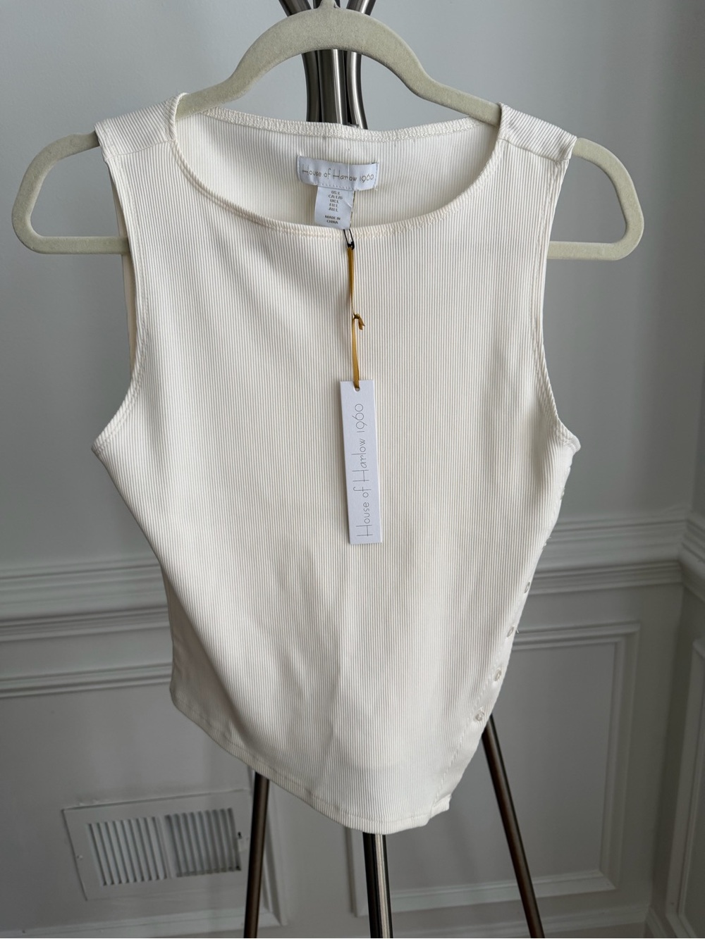NWT House of Harlow 1960 Minimalist Ribbed Cream Sleeveless Top Size Large